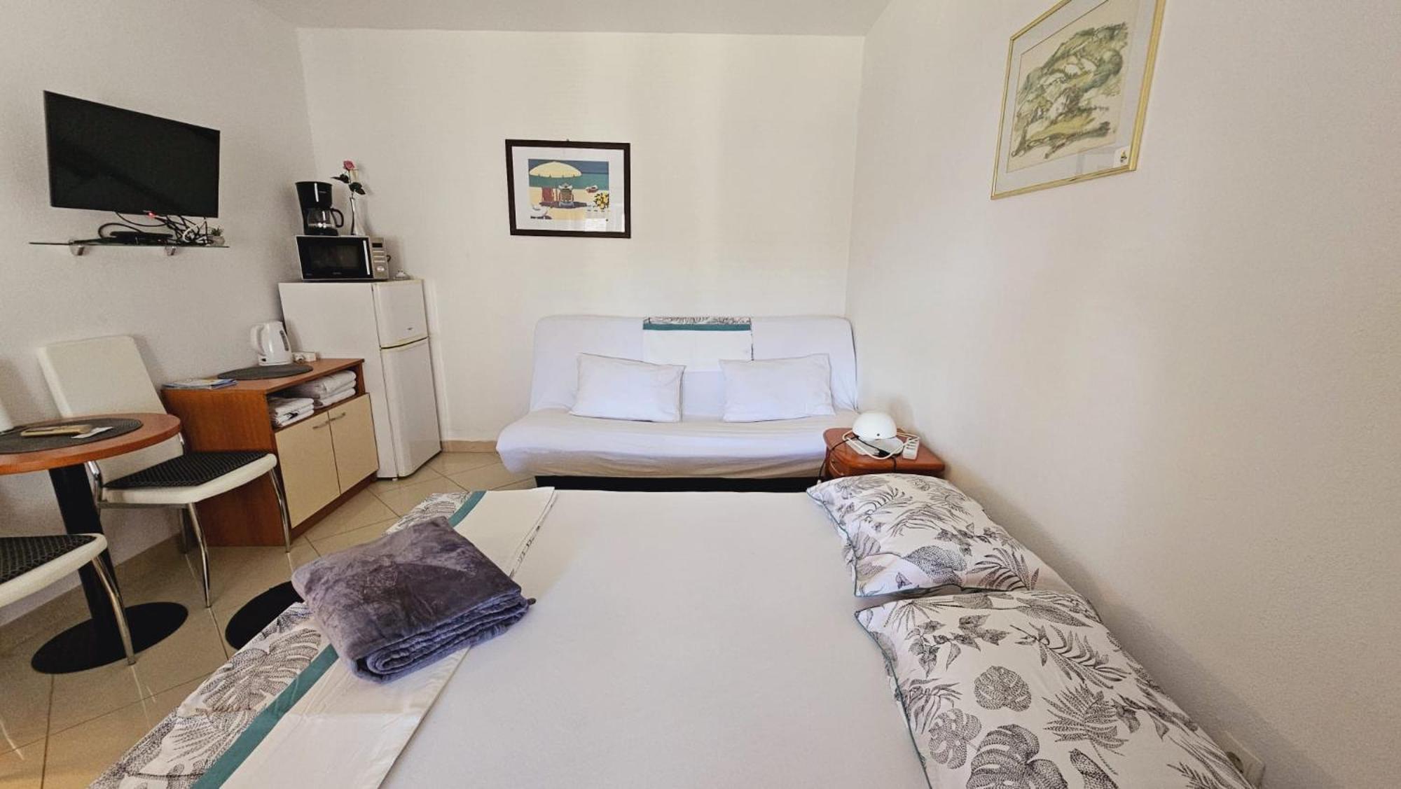 Apartment House Berry 普利莫顿 外观 照片