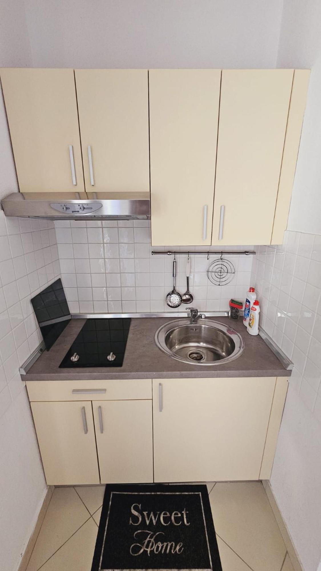 Apartment House Berry 普利莫顿 外观 照片